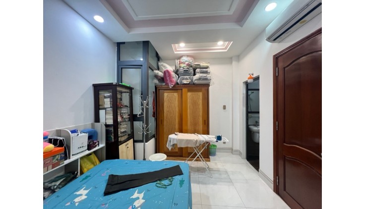NHÀ 1/ BÌNH TRỊ ĐÔNG - HẺM XE HƠI THÔNG - 45M2 - 4 TẦNG 4PN GIÁ 5.7 TỶ THƯƠNG LƯỢNG